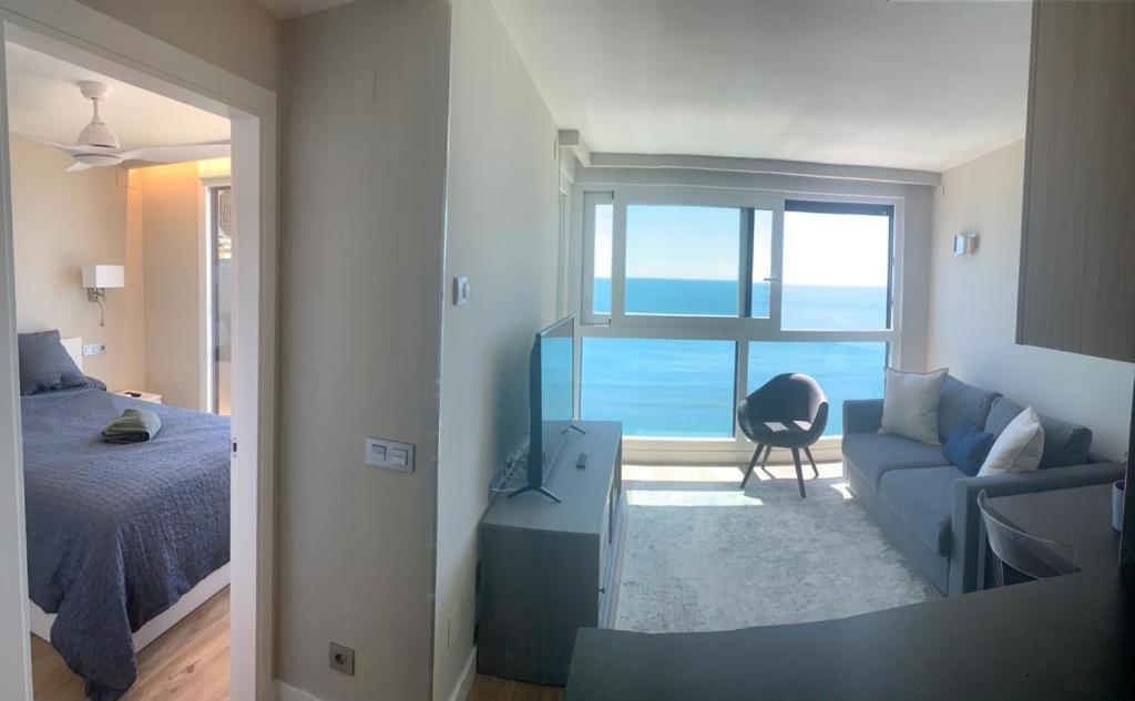 Espectaculares Vistas Al Mar Playa Malagueta Daire Málaga Dış mekan fotoğraf